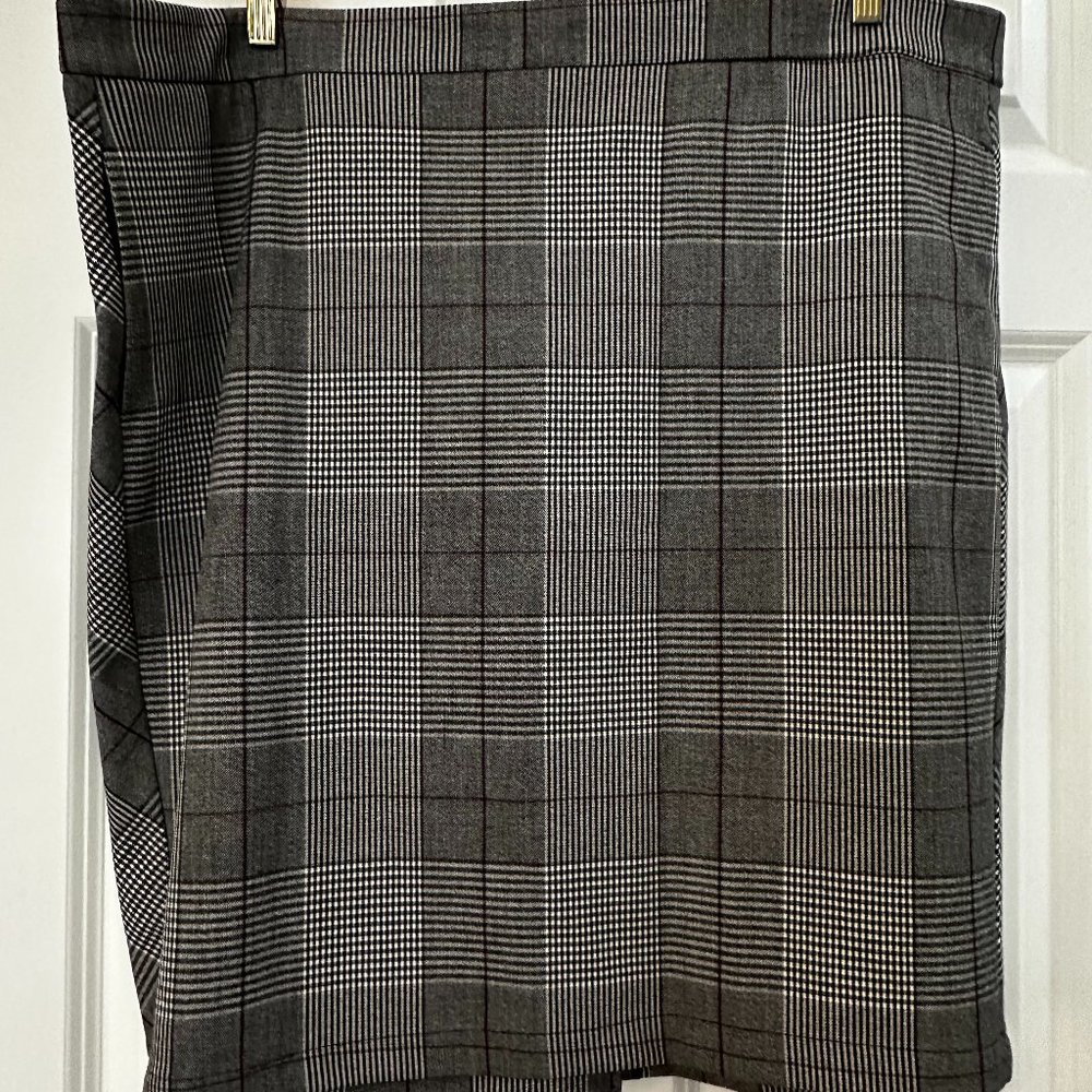 a new day Gray Plaid Skirt, Size 20W